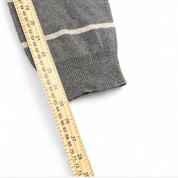 J. Crew Men's Gray and White Striped Crewneck Sweater - Picture 6 of 7